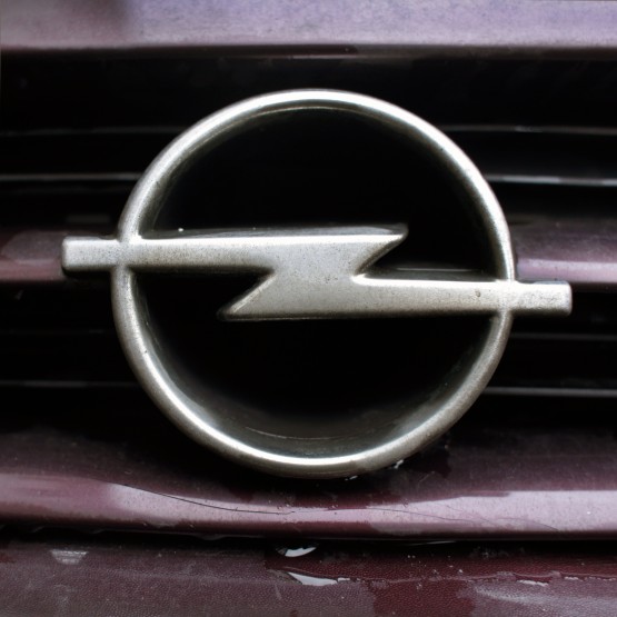 Opel astra logo